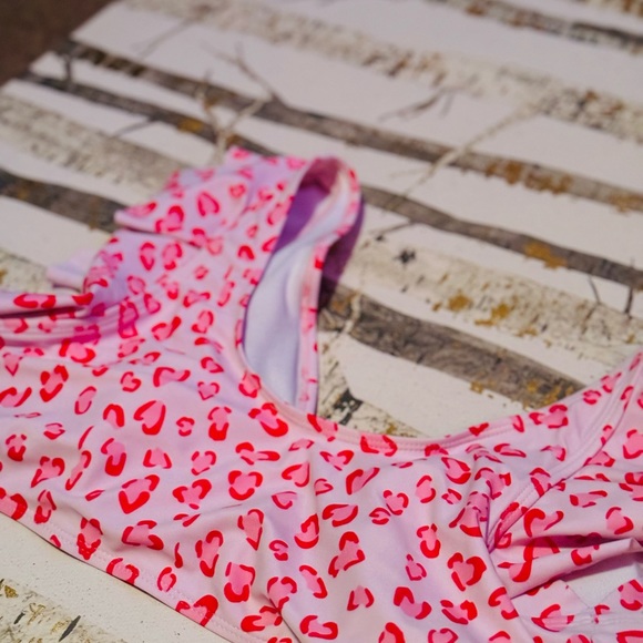 pink swimsuit top - Picture 3 of 3